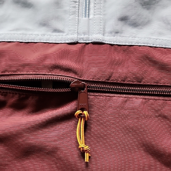 LL Bean 2 Toned 1/2 Zip Light Weight Hooded Women's Jacket Aqua/Maroon Size S - Picture 5 of 11